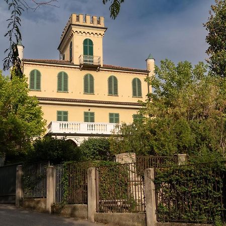 B&B Villa Ferrariアスティ エクステリア 写真